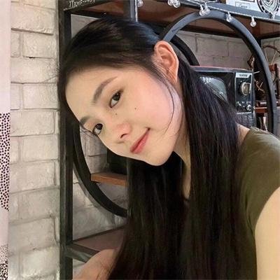 隔楼女孩：我们之间的层距